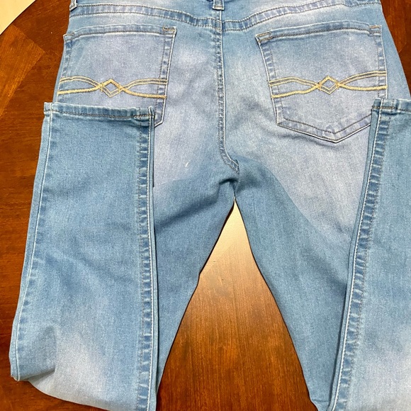 Jeans - Picture 7 of 7